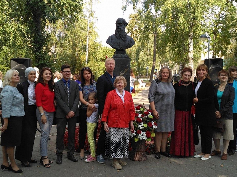 190 лет со Дня рождения Льва Толстого отметили в Казани