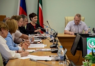 Круглый стол по вопросу подготовки к фестивалю в защиту семейных ценностей